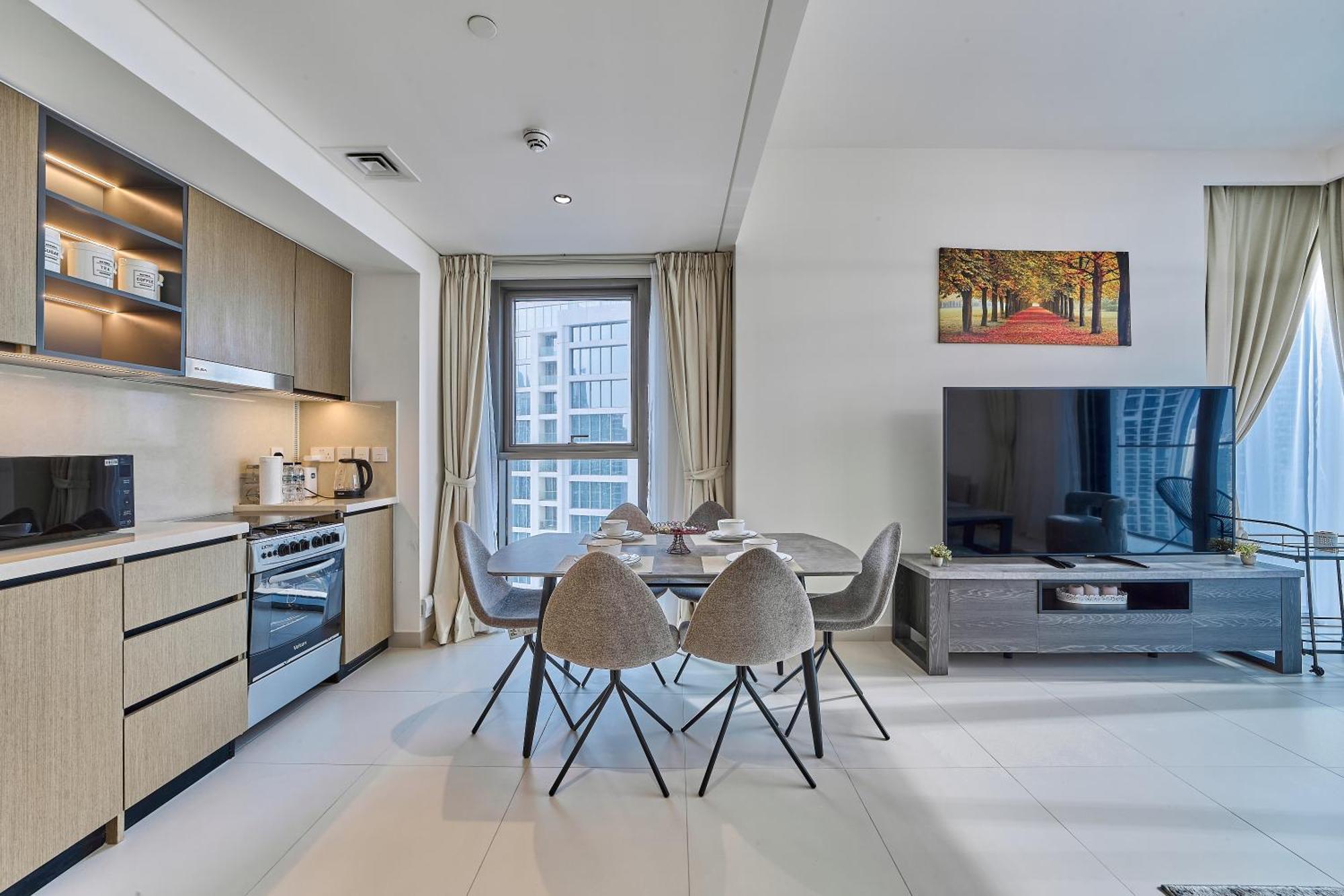 Mh- Burj Crown 2 Bhk With Burj Khalifa View - 2904 * Dubai